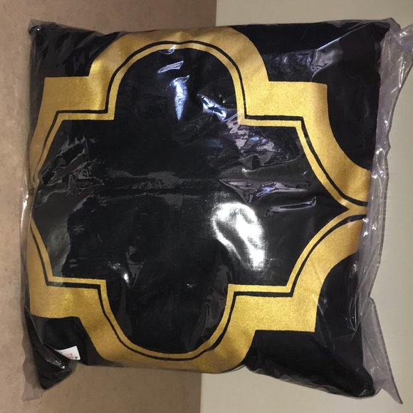 New-Marrakech Throw Pillow - Picture 2 of 2